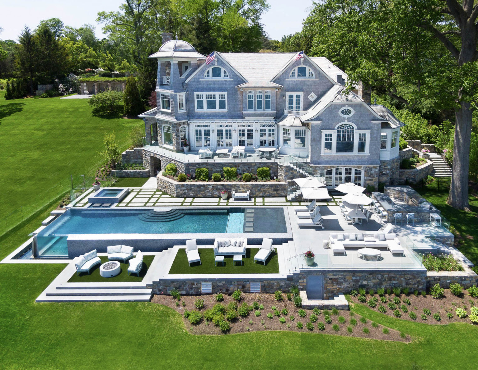 Defining Characteristics of Shingle Style Architecture | Vanderhorn ...